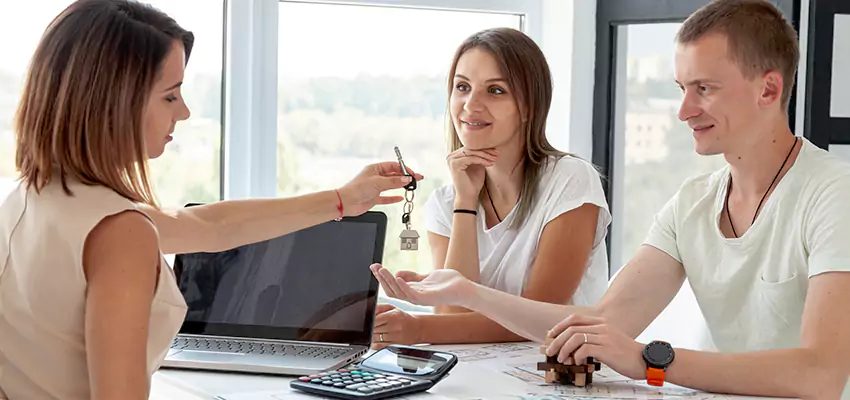 Situations Where Selling Your Apartment is Most Practical in Commack, NY