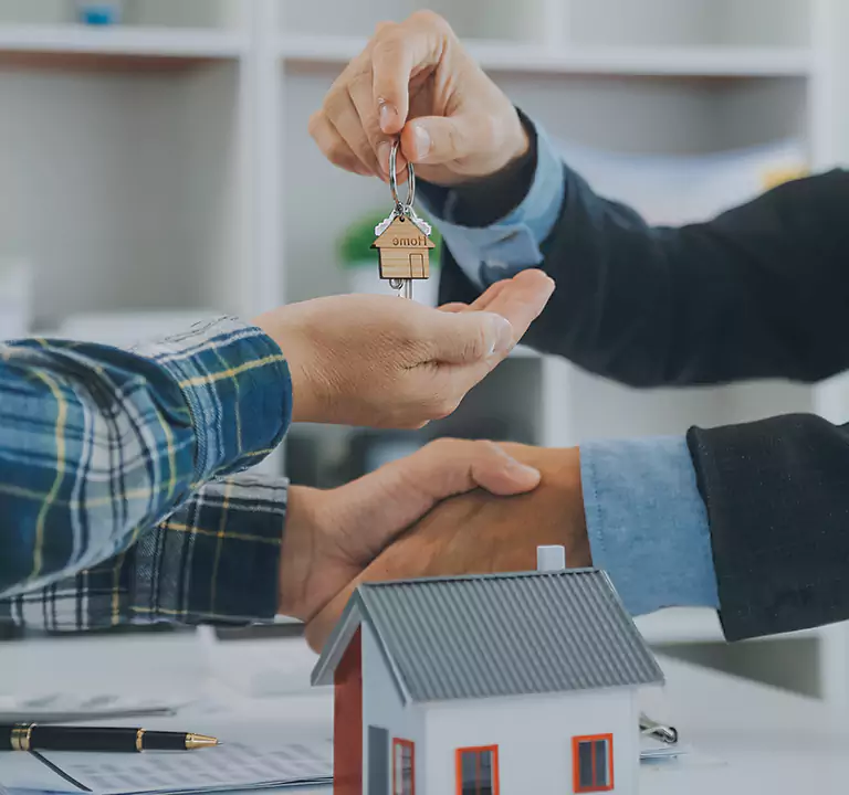 Top-Notch Company to Sell House Without Agent in Commack, NY